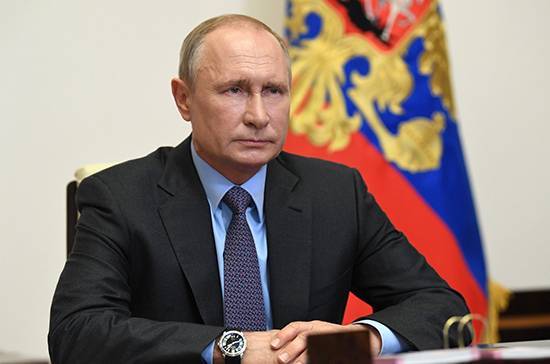 Путин: россияне унаследовали любовь к Родине от поколения победителей