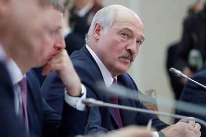 Лукашенко призвал белорусов защищать Победу от клеветы