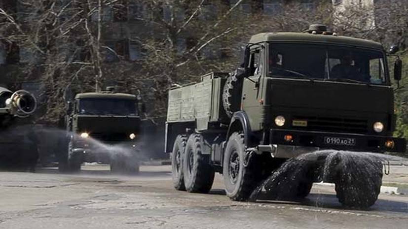 Подразделения химзащиты ЧФ провели дезинфекцию военно-морской базы в Севастополе