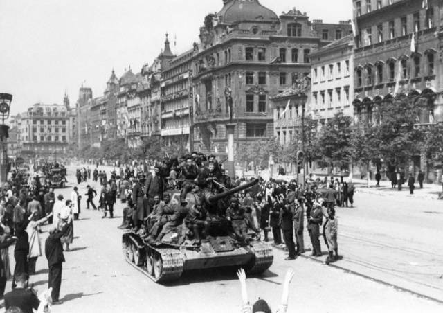 Освобождение Праги от нацистов: фото и видео