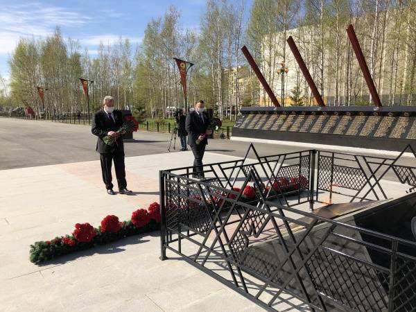 В Нижневартовске почтили память павших в Великую Отечественную войну