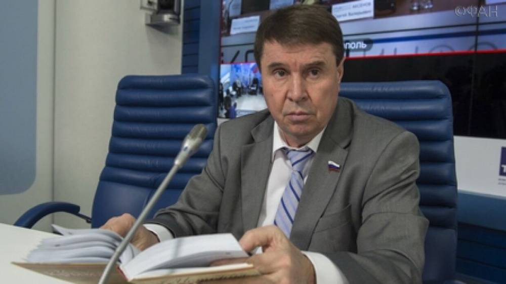 Цеков назвал примитивными обвинения США против РФ в дезинформации по коронавирусу