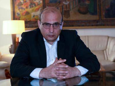 Политолог: Если фракция «Светлой Армении» всем составом сложит мандаты, то НС расформируется