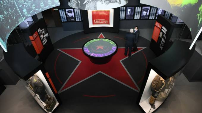 Новый музей "Дом авиаторов“ открылся в Ленобласти