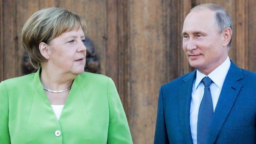 Путин и Меркель обменялись поздравлениями в связи 75-й годовщиной освобождения мира от фашизма