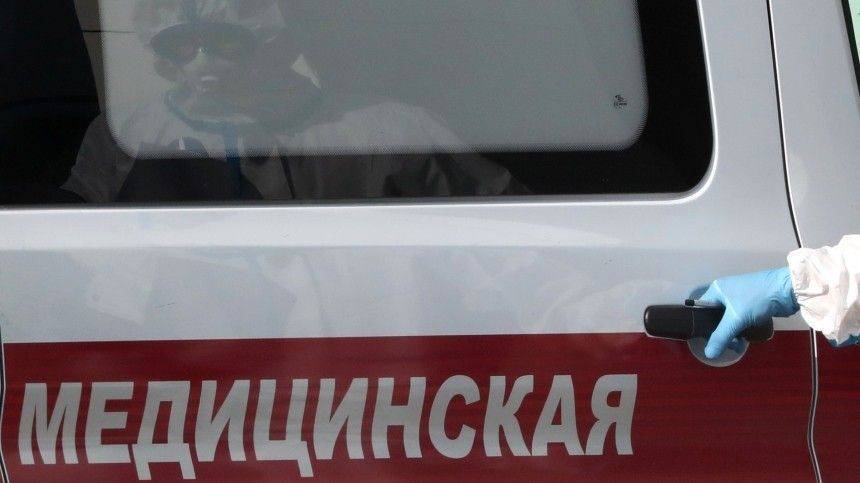 В Екатеринбурге пенсионерку с коронавирусом врачи бросили возле дома