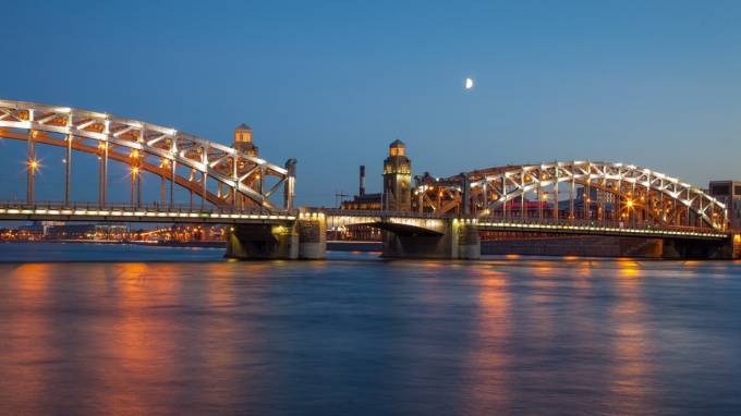 Мосты в Петербурге не будут разводить в ночь на 10 мая