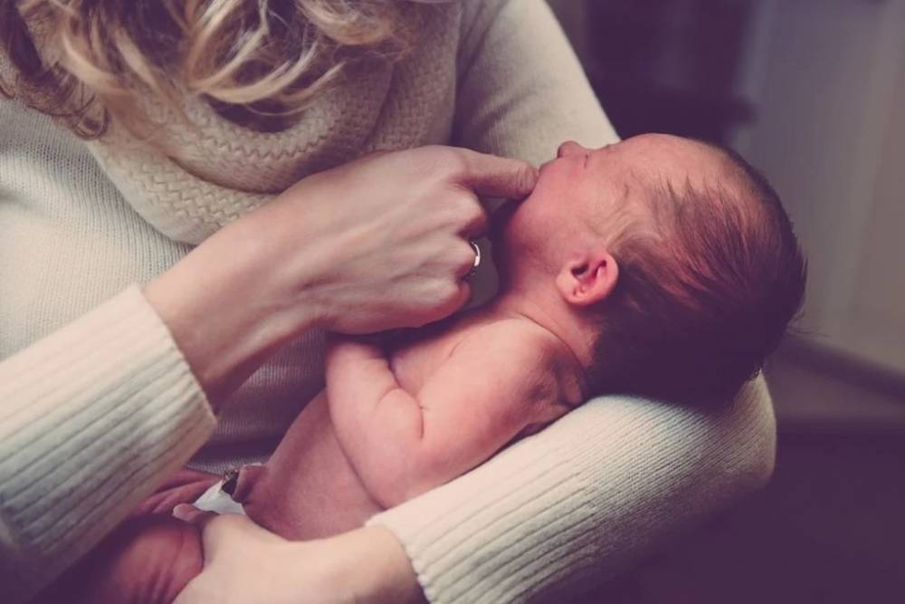 Во Владимирской области женщина с коронавирусом родила ребенка