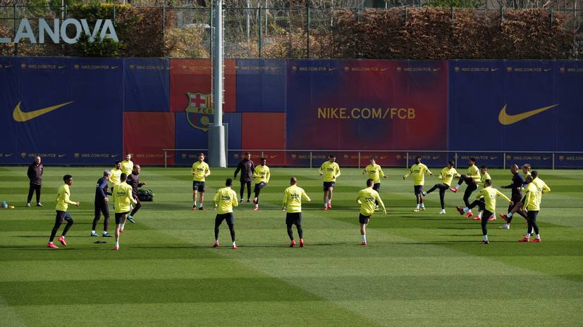 «Барселона» провела первую тренировку после двухмесячной паузы
