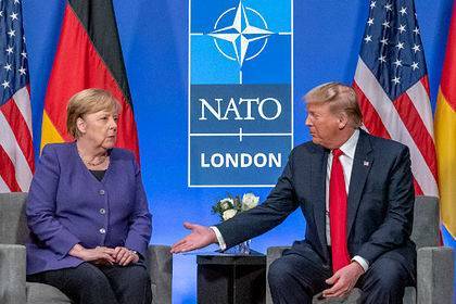 Трамп обсудил с Меркель годовщину Победы