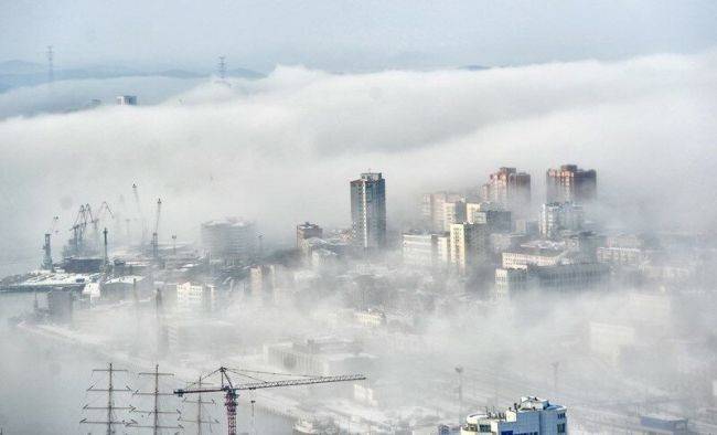 Во Владивостоке из-за тумана отменили авиапарад в честь дня Победы