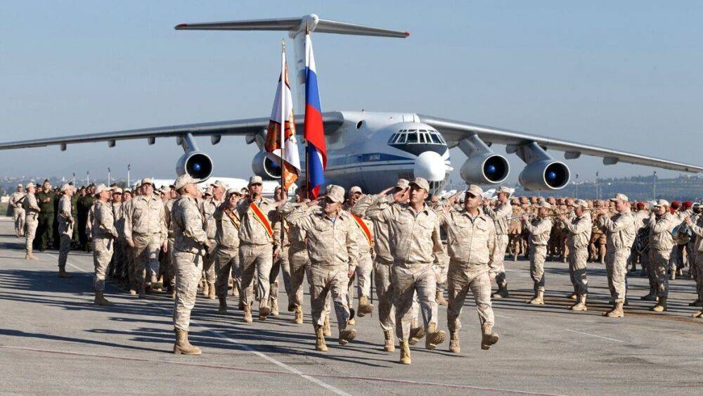 Военные ВКС РФ в Сирии спели песню «День Победы»