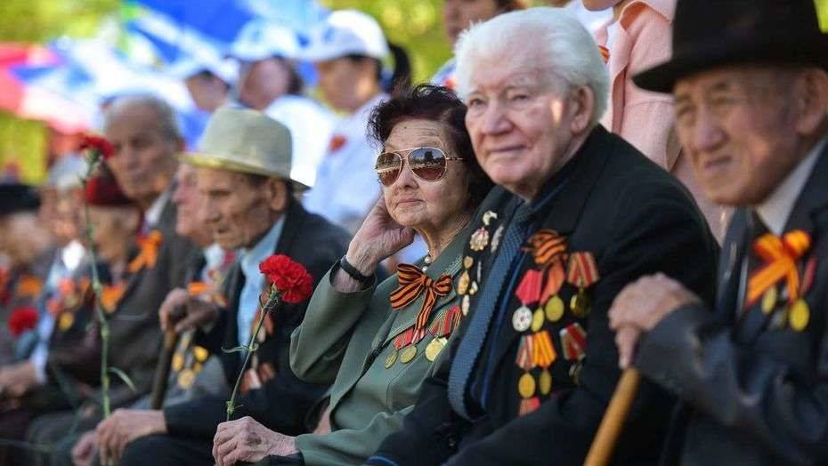 Алматинцев пригласили выйти на балконы и исполнять песни в честь Дня Победы