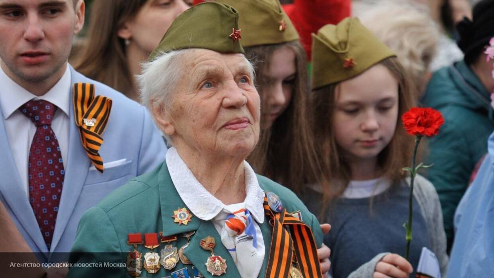 Волонтеры Победы поздравили более 50 тысяч ветеранов по всему миру с 9 Мая