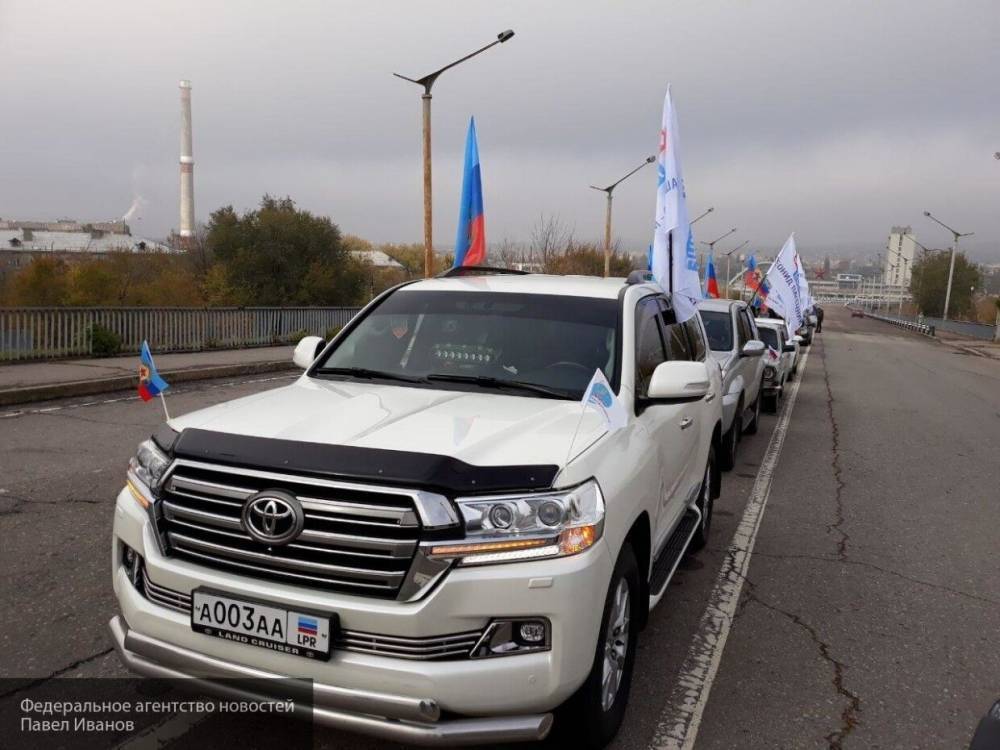 Жители Донбасса отметили День Победы традиционными автопробегами