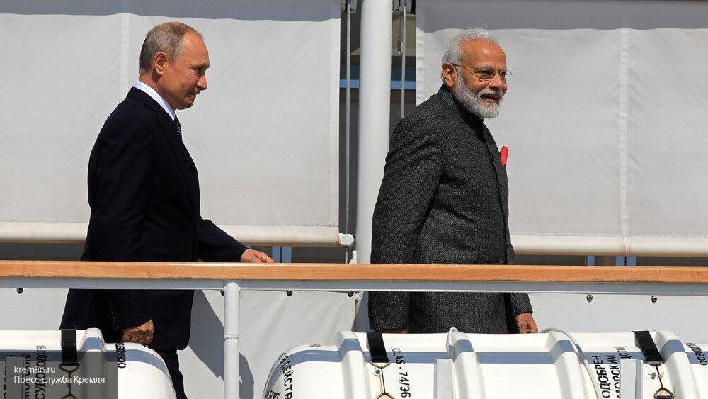Премьер Индии поздравил Путина и россиян с юбилеем Победы