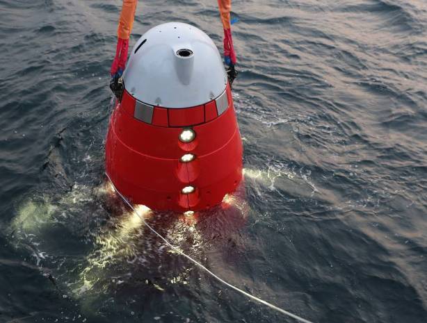 Подводный российский дрон отметил День Победы на глубине 10 километров