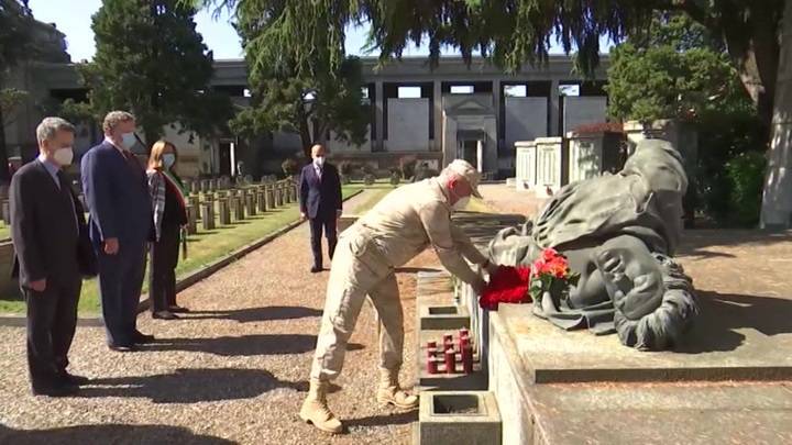 Российские военные в Италии и Сербии почтили память павших в войне