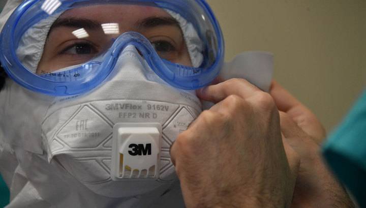 Вирусолог разъяснил преимущества респираторов перед медицинскими масками