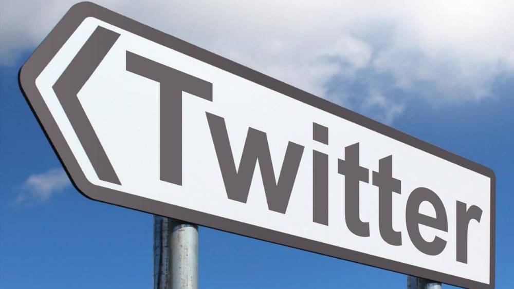 Франция предложила Twitter переехать на свою территорию