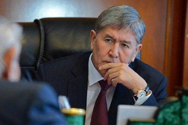Бывший президент Киргизии Атамбаев удалён из зала суда