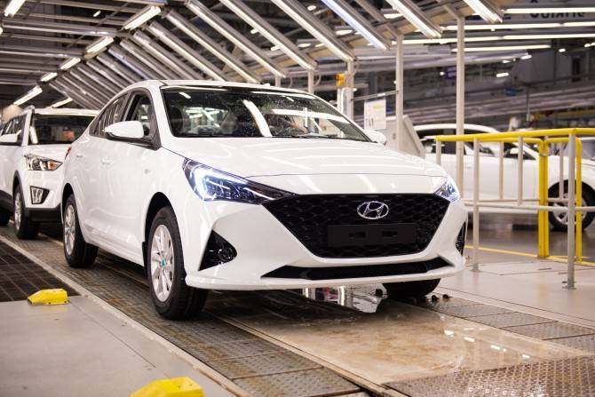 Петербургский завод Hyundai продолжит работать в двухсменном режиме