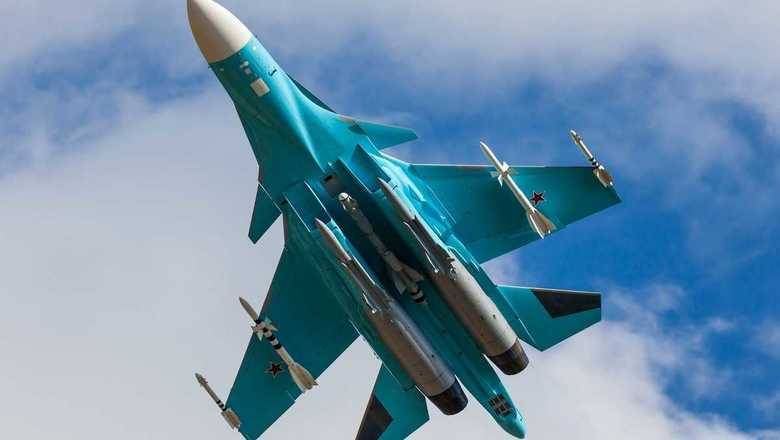 Обновленные Су-34 обеспечит безопасность России на дальних подступах