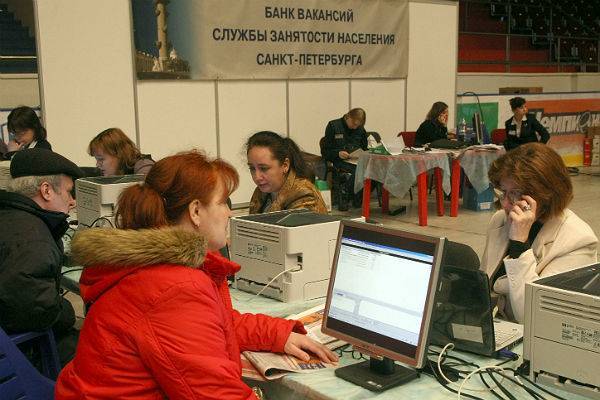 В России число официальных безработных превысило два миллиона человек