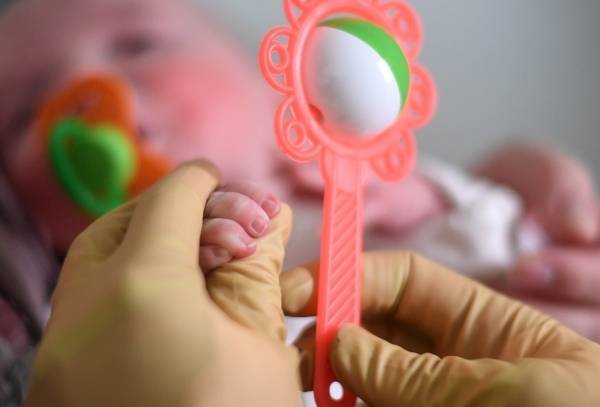 В Минздраве назвали показатель детской смертности в России рекордно низким