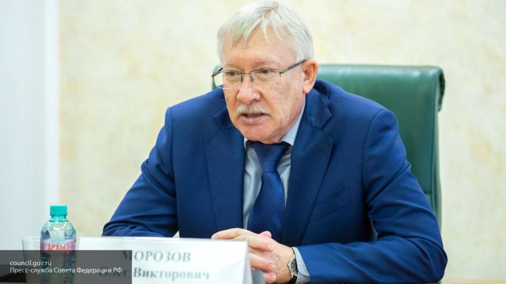 Сенатор Морозов назвал "бредом умалишенного" фейки о причастности РФ к беспорядкам в США