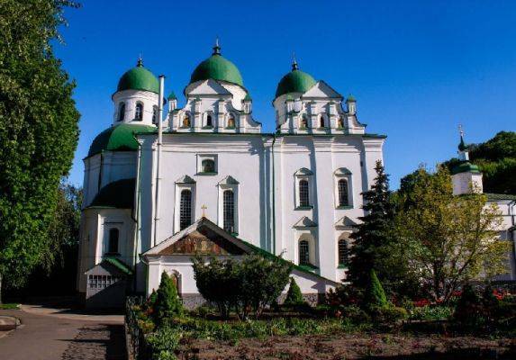 В Киеве из-за вспышки коронавируса закрыли женский монастырь
