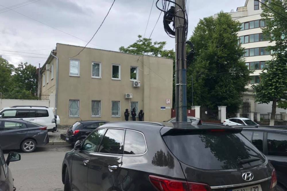 Посольство России в Кишиневе эвакуировали из-за сообщения о взрывчатке