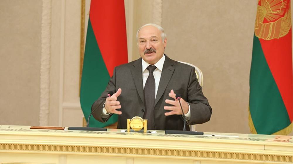 Лукашенко предупредил, что не допустит «майданов» в период выборов президента