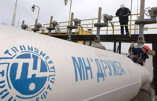Белоруссия продолжит закупку нефти в России