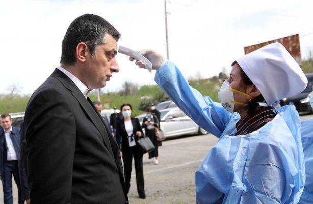 Премьер Грузии призвал граждан носить маски и думать друг о друге