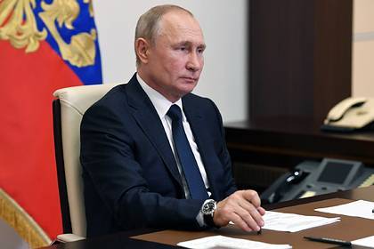 Путин отказался от голосования по Конституции в день парада Победы