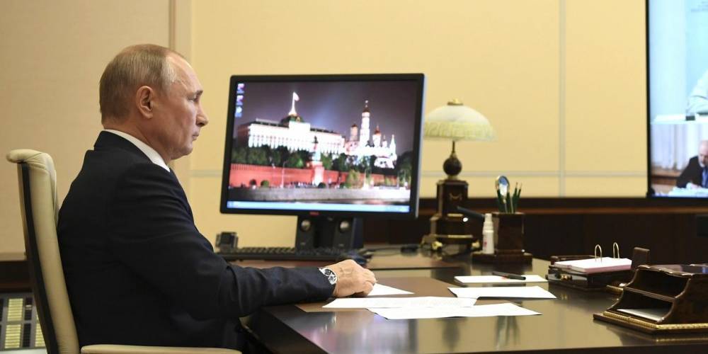 Путин объявил о необходимости вернуться к работе по поправкам в Конституцию