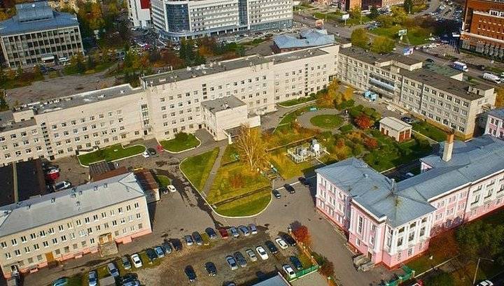 Алтайская краевая больница возобновляет работу после карантина
