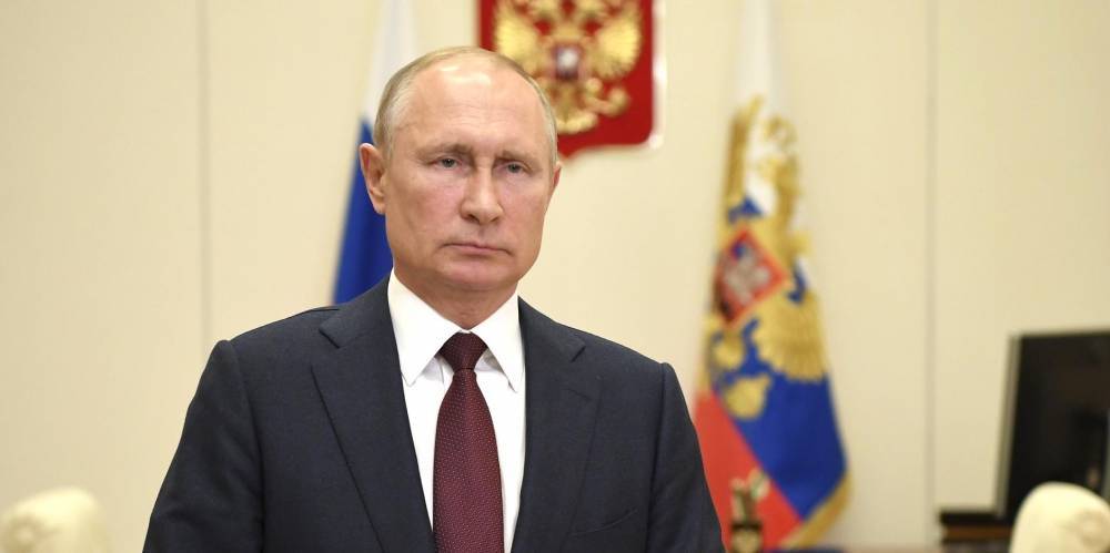 Путин призвал не смешивать голосование по поправкам в Конституцию и Парад Победы