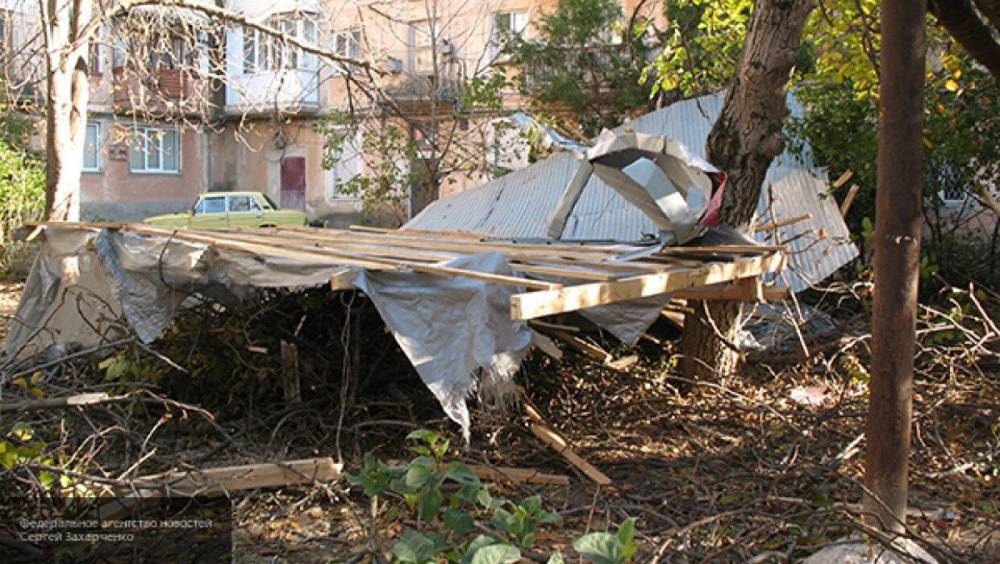 Ураган разрушил крыши домов в Белгородской области