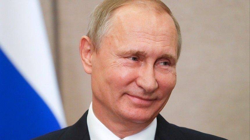 «Привет!»: маленький мальчик поприветствовал Путина на онлайн-конференции
