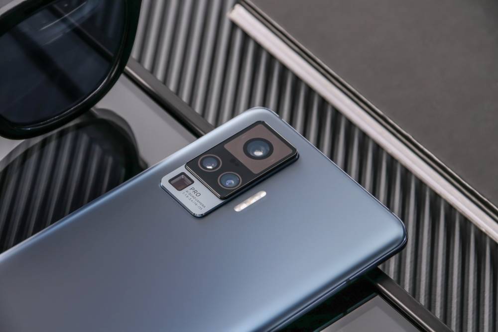 Vivo анонсировала смартфоны серии X50, оснащённые механическим стабилизатором камеры - itc.ua