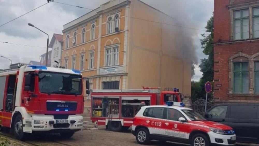 Пожар в Саксонии-Анхальт: мужчина спас пожилую соседку, но сам погиб