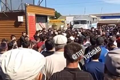 Жители дагестанского села заступились за задержанных нарушителей самоизоляции