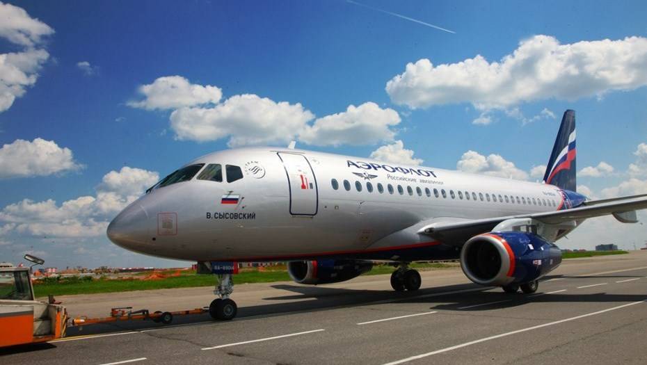 Из Уфы серьезно задержали рейс в Москву: снова Superjet