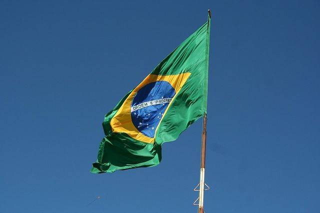 В Бразилии за день выявили свыше 32 тысяч случаев заражения COVID-19