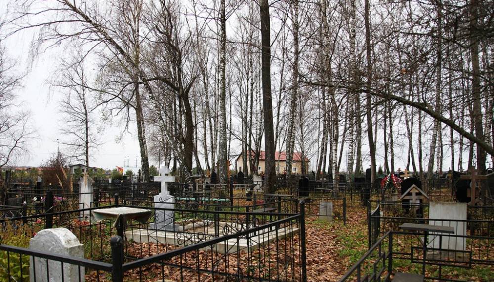 С 6 июня жителей Башкирии пустят на кладбища