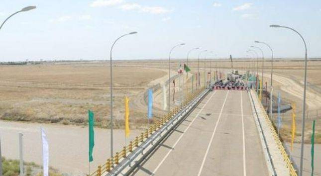 На границе Ирана и Туркмении открылся новый автомобильный мост
