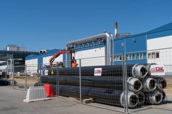 Реконструкцию паропровода у завода «Балтика» на Парнасе завершат к сентябрю этого года