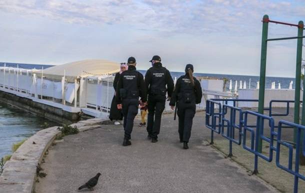 Нацгвардейцы и полицейские взяли под усиленную охрану курортные зоны Одессы